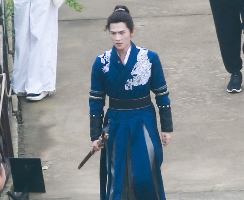 杨洋|杨洋综艺路透被传，放大2倍古装生图，确定不是真人版“奈何”？