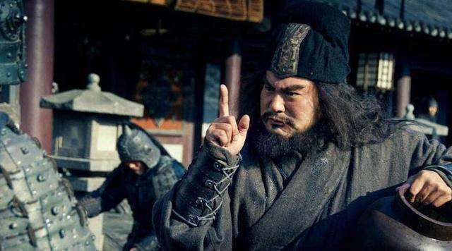 关羽|关羽张飞出身社会底层，也没拜师学艺，为啥功夫如此高强？