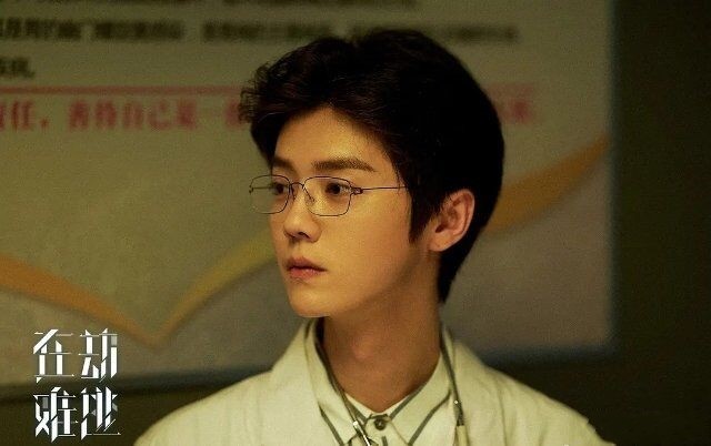 隐秘的角落|《在劫难逃》获好评，豆瓣评分却比《隐秘的角落》低，到底差哪了