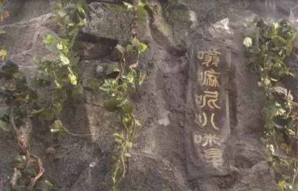 如来佛祖|如来单挑能打败孙悟空？别天真了，你看他镇压猴子时付出了啥代价