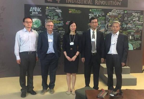 胡海岚|“颜值与实力双爆表”，北大才女胡海岚，点亮了3.5亿人的希望