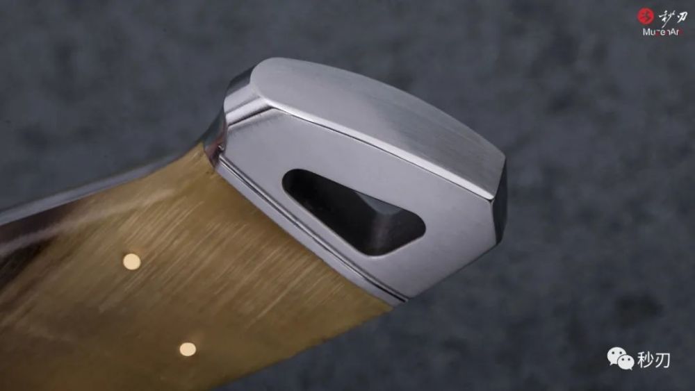 德国|一体钢设计，超高完工度，顶尖的猎刀作品，业界的标杆