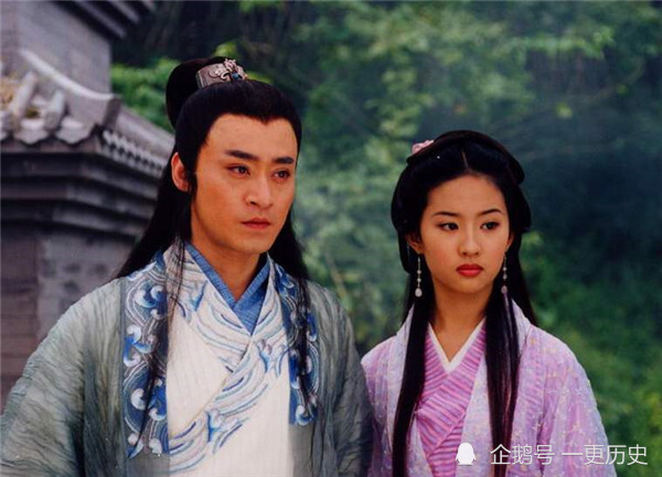 王语嫣|王语嫣美如天仙，对慕容复痴心一片，为何慕容复宁愿单身也不要她