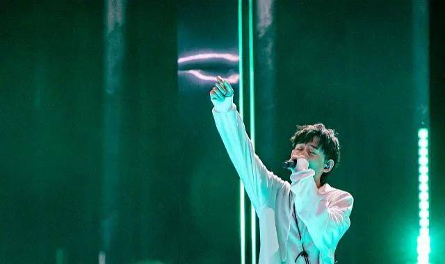 说唱新世代|严敏翻车了？《说唱新世代》延期播出，官方理由被指漏洞百出