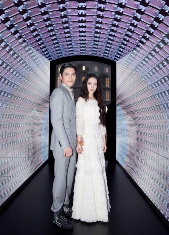 郭碧婷|向佐发偷笑表情点评郭爸爸手艺，力证已到台湾陪郭碧婷待产