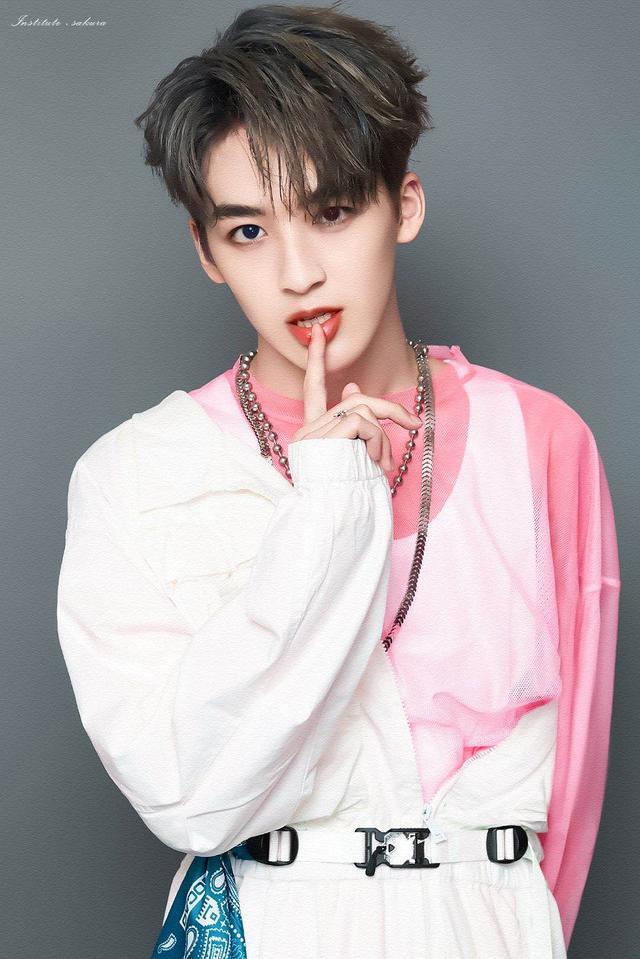 r1se成员进步迅速,唯独他跑偏?都是粉丝"母爱泛滥"惹的祸