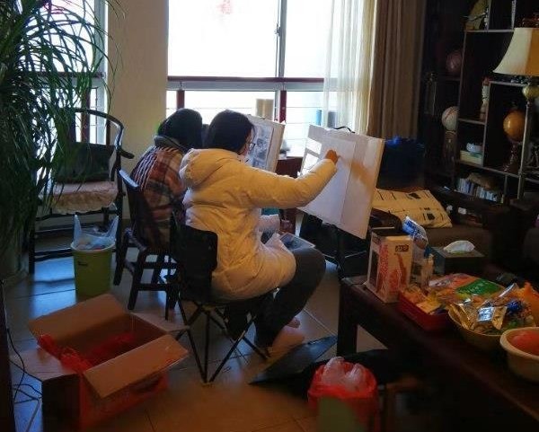 湖南|患难见真情，湖南女孩收留有家不能回的朋友，同吃同住考上同校