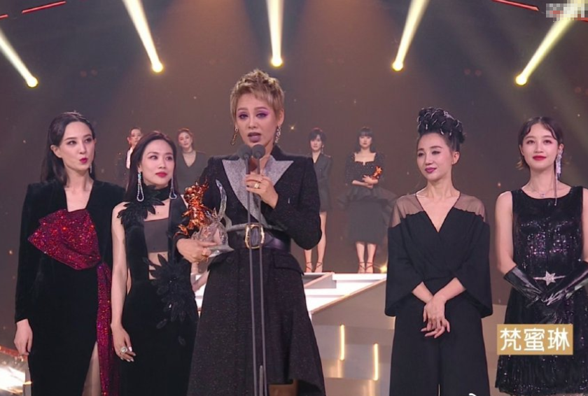 李斯丹妮|姐姐赛后采访火药味足，七个人抱小团貌不合神离，意料之内！