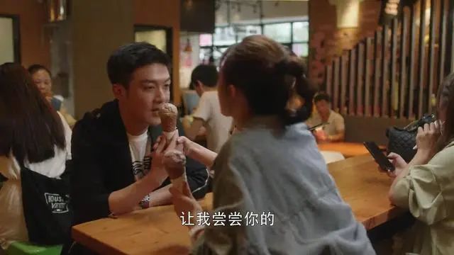 林有有|“林有有”张月恋情曝光？与神秘男子当街搂抱，举止亲昵引关注