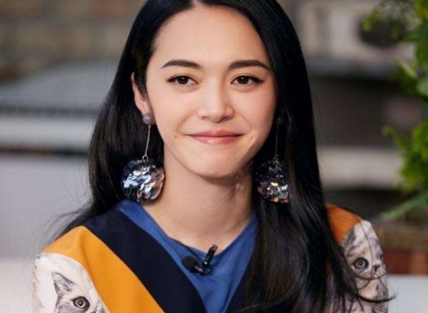 金鹰奖|金鹰奖很多艺人在盯着，但这个奖却被质疑，谁能获得引起网友关注