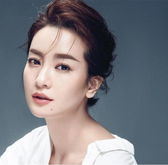 金鹰奖|金鹰奖很多艺人在盯着，但这个奖却被质疑，谁能获得引起网友关注