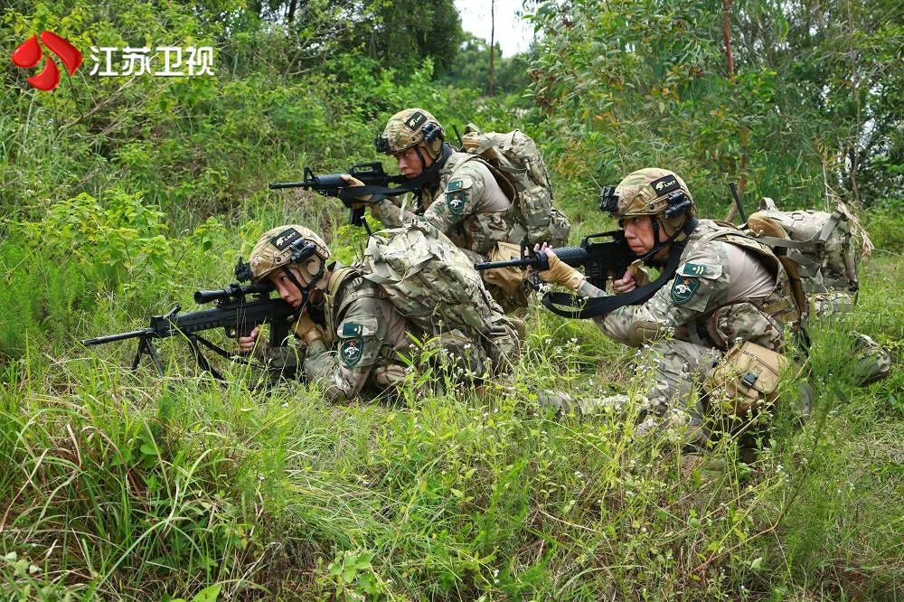 蓝军部队全员集合完毕蓝军出击带你来点不一样的