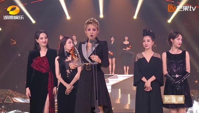 乘风破浪的姐姐|《姐姐》成团首亮相变《花少2》？宁静黑脸没遮住闪光的“姐学”