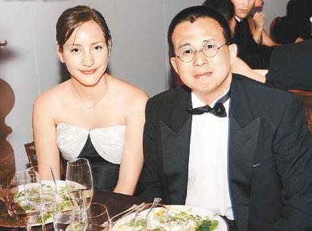 李泽楷|身家290亿的李泽楷，28岁女友被吐槽，为何54岁还不结婚？