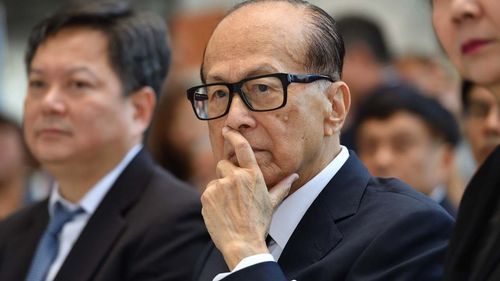 李泽楷|身家290亿的李泽楷，28岁女友被吐槽，为何54岁还不结婚？