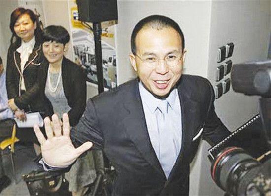 李泽楷|身家290亿的李泽楷，28岁女友被吐槽，为何54岁还不结婚？
