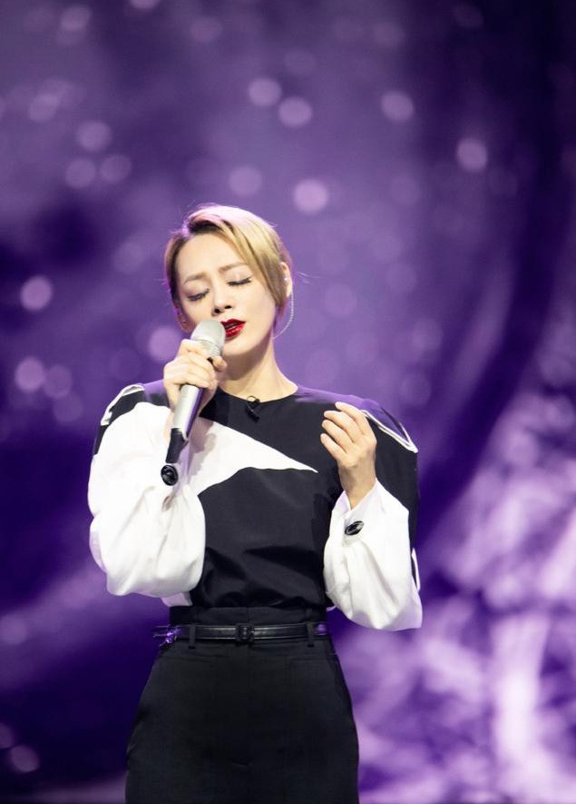 宁静|“双料影后”宁静又拿下出道第1名，真的只是老天爷赏饭吃吗？