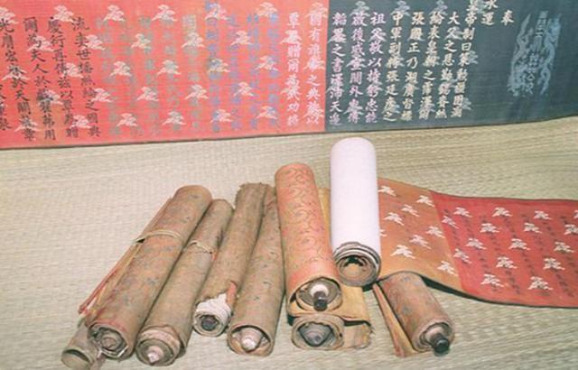 博物馆|博物馆借走9道圣旨丢失2道，老人要求赔偿40万，结果如何？