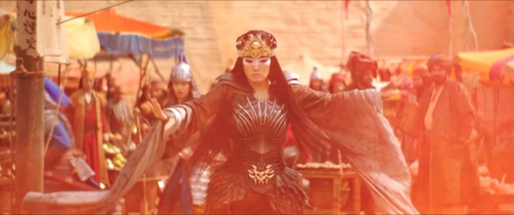 花木兰|刘亦菲《花木兰》上线引争议，观众评价：李连杰、巩俐角色太失败