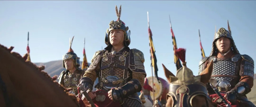 花木兰|刘亦菲《花木兰》上线引争议，观众评价：李连杰、巩俐角色太失败