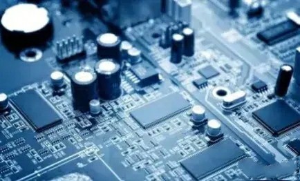外媒表示，中国大力支持芯片产业的发展，并给予高度重视。