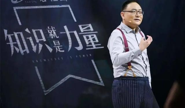 信条|年度神剧《信条》：不读书，连电影都看不懂了