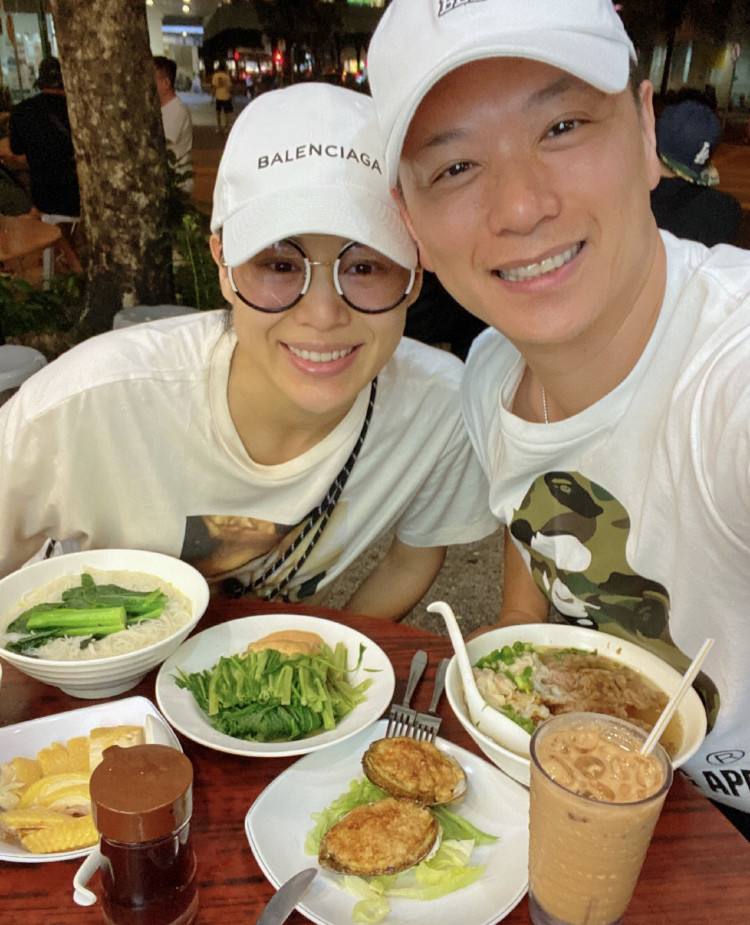 李奕霆|胡杏儿老公李乘德晒大儿子近照，奕霆摆拍可爱十足