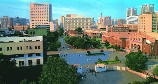 大学|今年高考“爆火”的5所双非大学！分数超过211，专业强就业好！