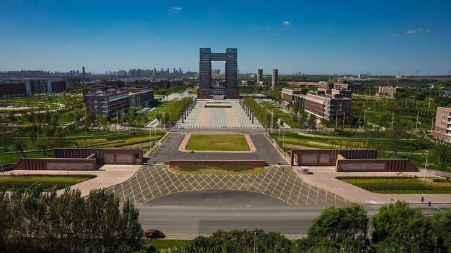 大学|今年高考“爆火”的5所双非大学！分数超过211，专业强就业好！