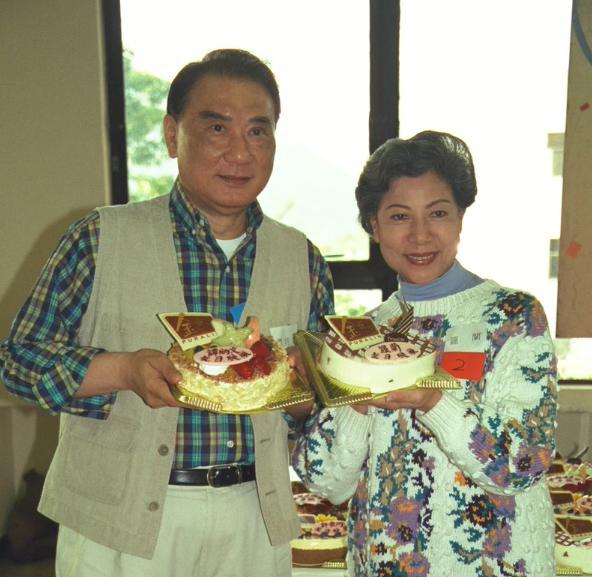 谭炳文|又一老戏骨患癌去世，女儿带遗物离开医院，好友曝光最后短信内容