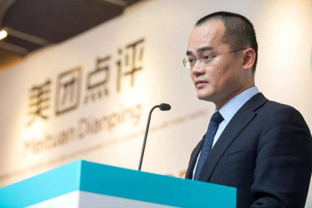 大学生骂外卖员底层猪,外卖员喊众网友求放过:3个扎心现实