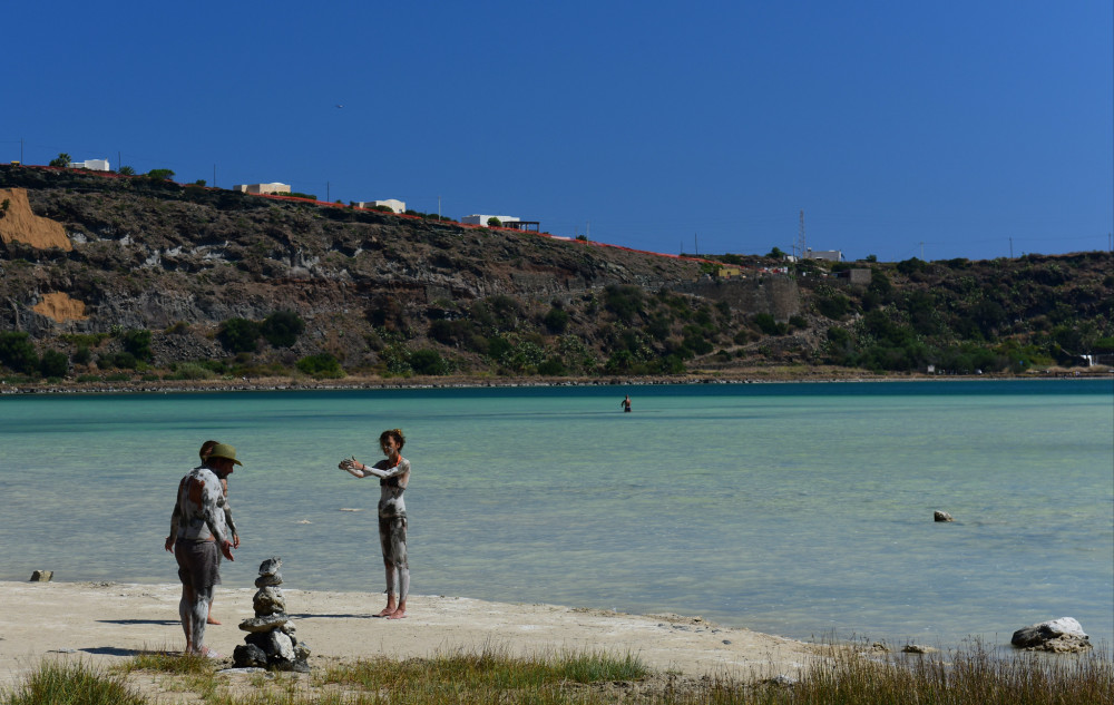 这座荒岛曾作为犯人流放地,如今吸引游客纷纷到访,图啥?