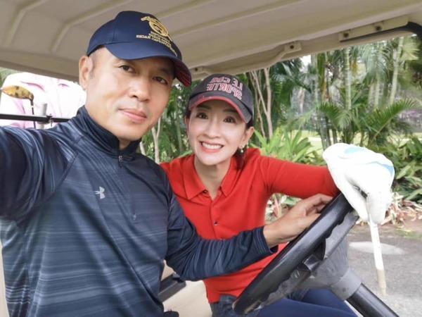 香港小姐|港姐季军隐退做才女，感情经历坎坷，给老公第一印象：妆太浓