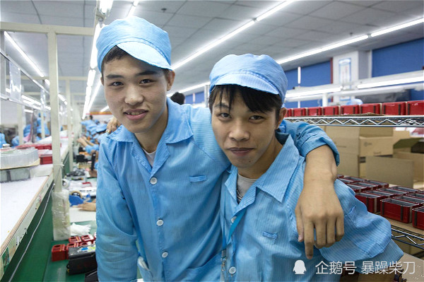江苏电子厂发证件扔地上为什么年轻人宁可送外卖也不愿进厂