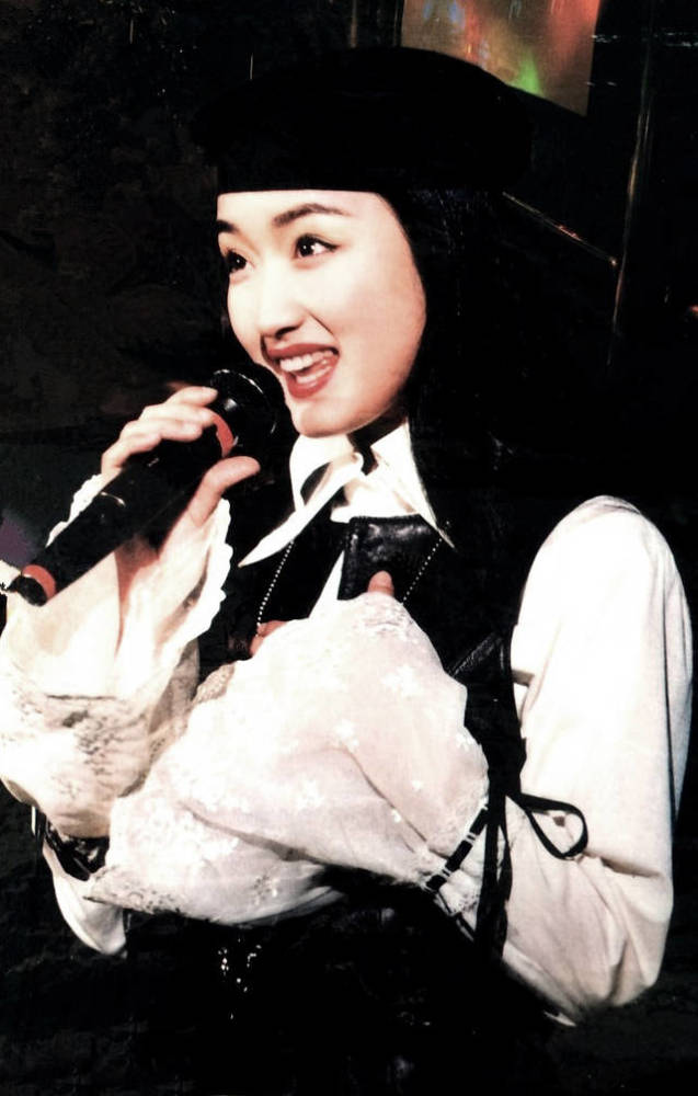 甜歌王后杨钰莹感情秘史半生风雨归来仍玉女