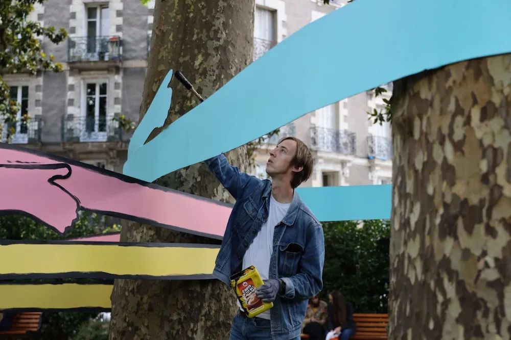 雕塑|卡通小人雕塑成“网红”，极简的风格，让人忍不住合影留念