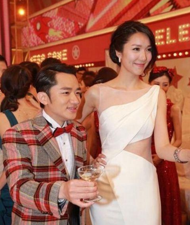 之前在一档岳父母和女婿单独相处的综艺节目上,也能看出李亚男家庭