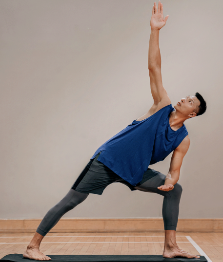 《明日之子》导师朴树,化身瑜伽老师,柔韧性超好!