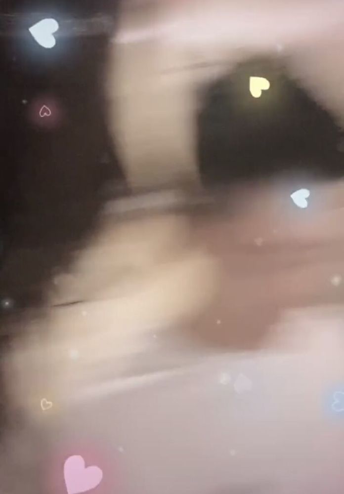 何超莲|何超莲窦骁深夜撒糖，为男友起爱称超甜蜜，这一细节被疑同居