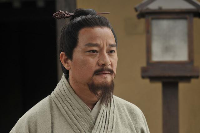 晁错的削藩令操之过急难怪遭到窦婴的强烈反对汉景帝太昏庸了