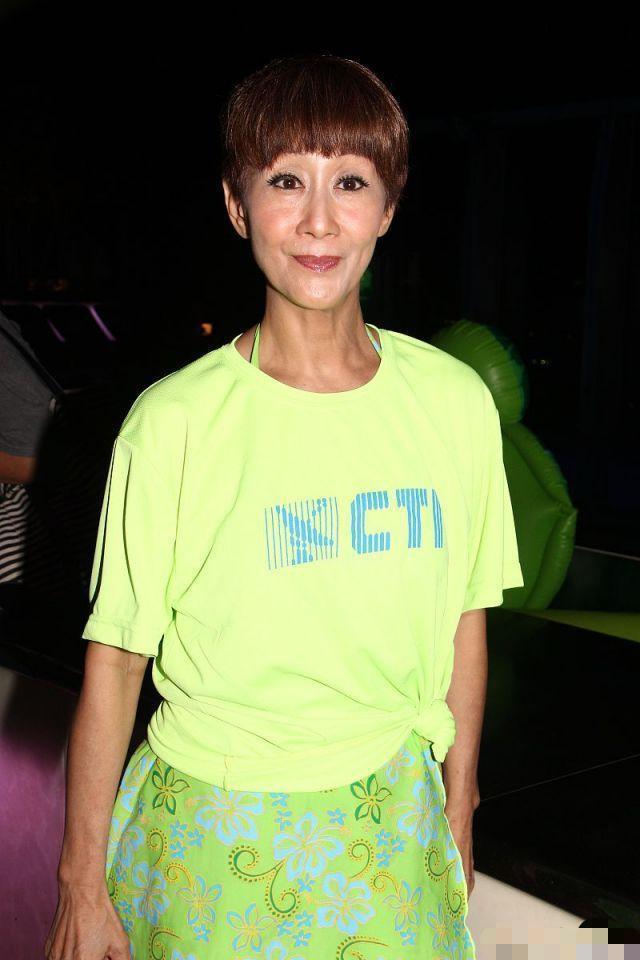 陈曼娜|TVB68岁绿叶陈曼娜高处坠落，脑部骨折出血，出院后表哥谭炳文却离世