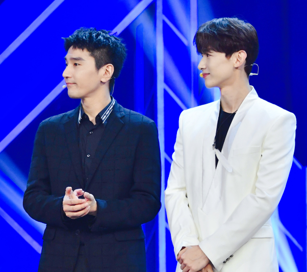 白敬亭评价赵又廷,表示不再和他搭档,情商高到赵又廷都笑了