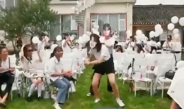 王一博|CP粉玩过头，给肖战王一博举行婚礼，把9月5号定为王八节