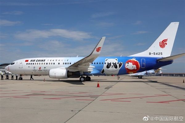 冬季奥运会|首架冬奥彩绘飞机“冬奥冰雪号”完成换装