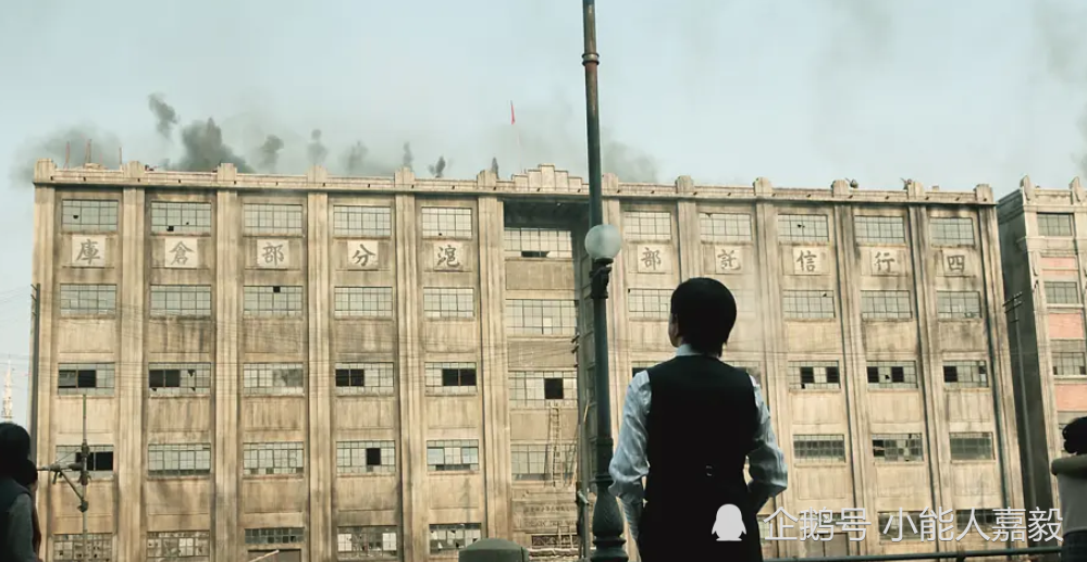 战狼2|评分7.7，《八佰》票房却难超《战狼2》，网友说出3点原因