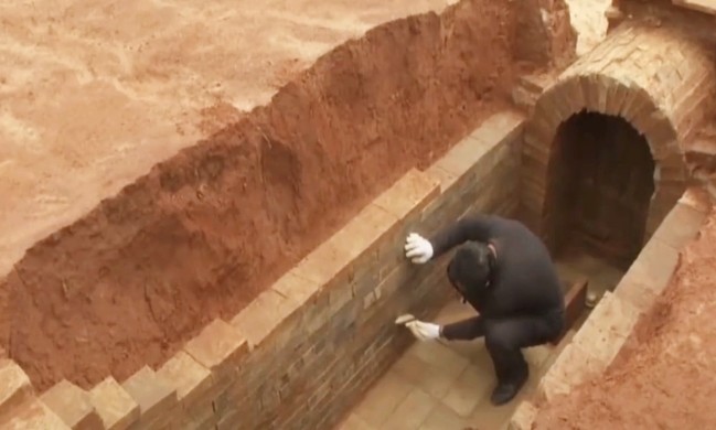 古墓|内蒙古境内出土一座辽国古墓，专家：找了一千多年，终于找到了