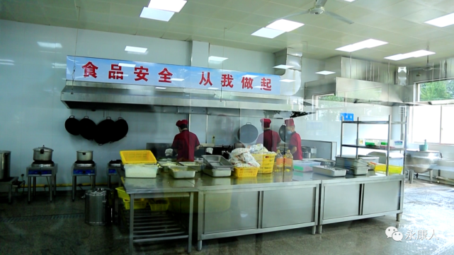 互联网阳光厨房智能升级全覆盖打通学校舌尖安全最后一厘米