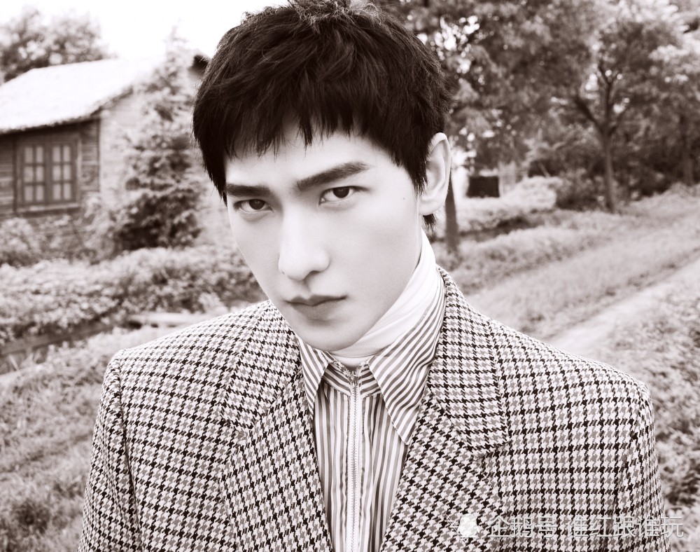 吴亦凡|吴亦凡稳中求进，李易峰回头演古偶！四大成功转型的，确实只有他