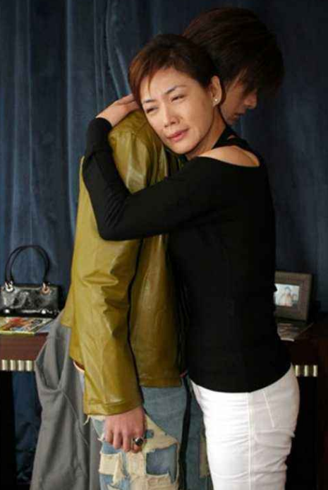 现实版樊胜美因拍戏休克身亡后将器官捐献遗产仅有2000元