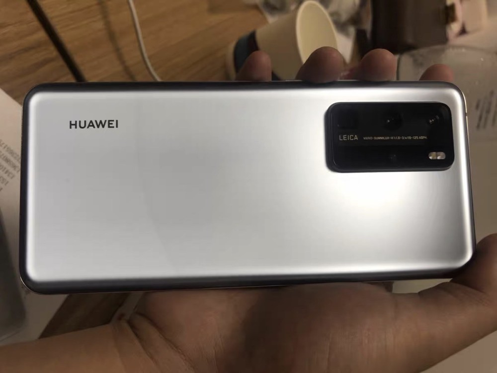 从苹果xsmax换成p40pro,三个月前直呼给力,三个月后我后悔了